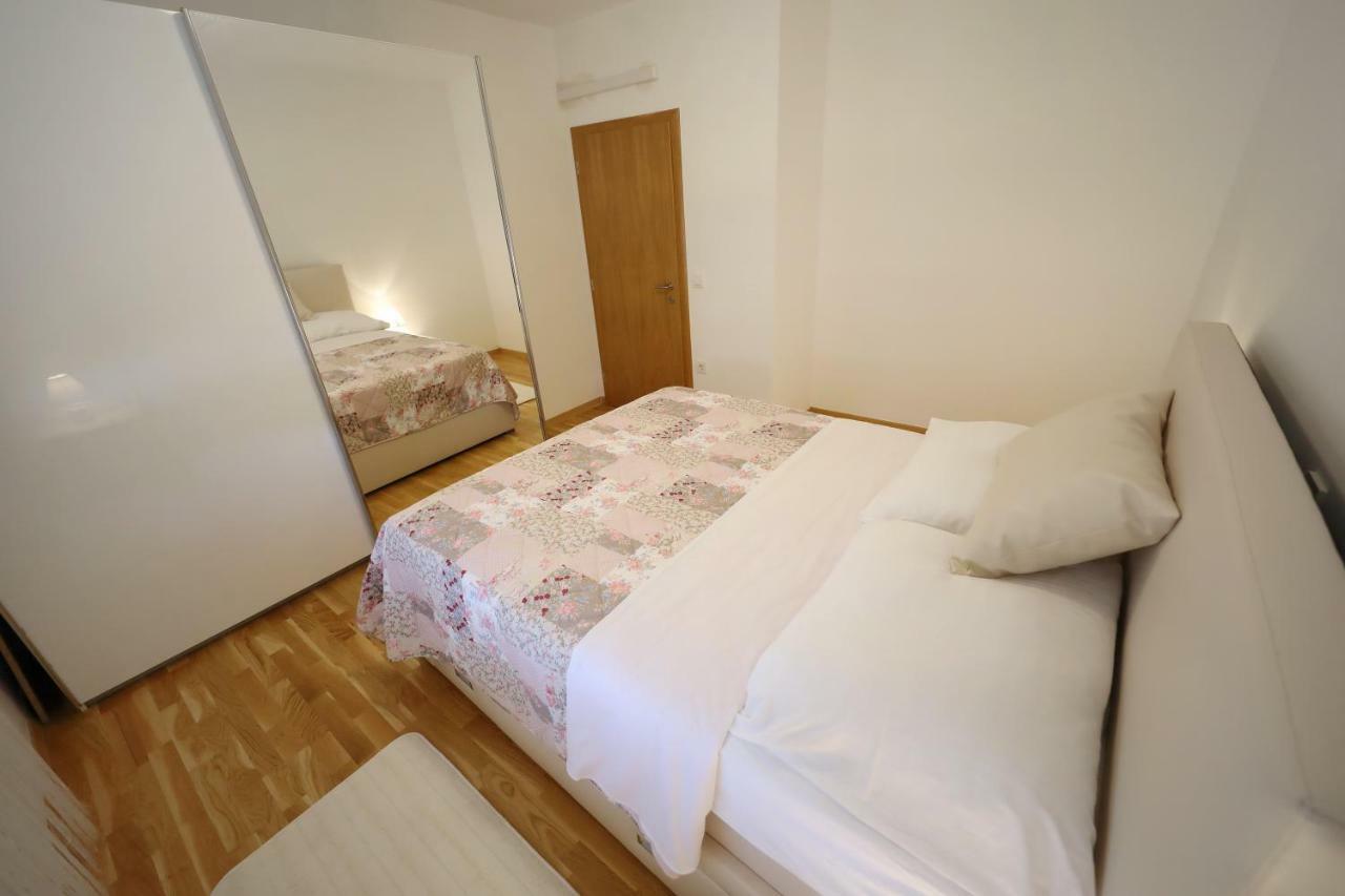 Vlado Mitar Apartment *
