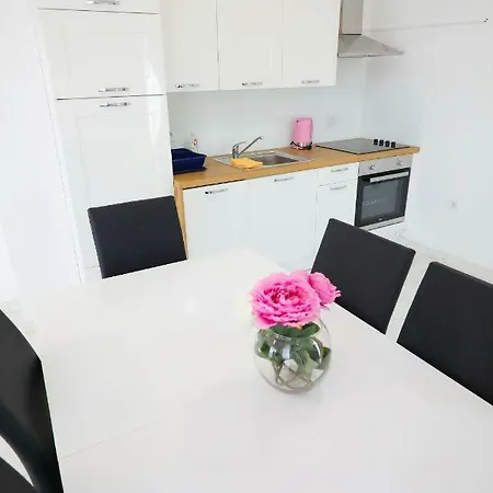 Apartmani Vlado Mitar Sukosan Exterior photo