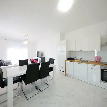 Apartmani Vlado Mitar Sukosan Exterior photo