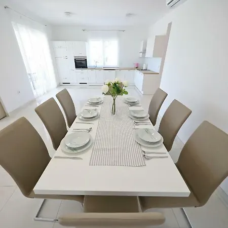 Apartmani Vlado Mitar Sukosan Exterior photo