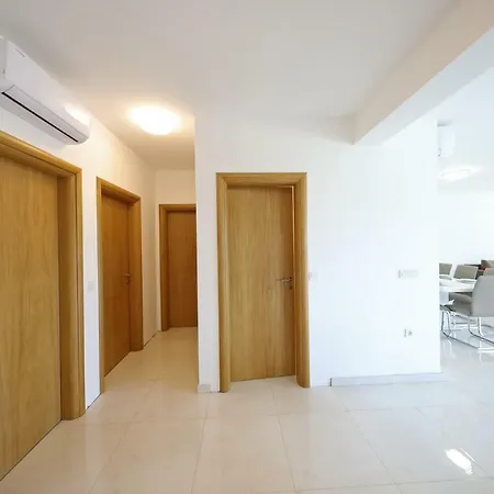 Apartmani Vlado Mitar Sukosan Exterior photo