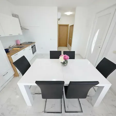 Apartmani Vlado Mitar Sukosan Exterior photo